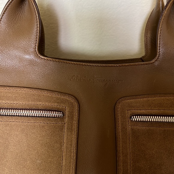 Salvatore Ferragamo, shoulder bag. - Picture 8 of 16